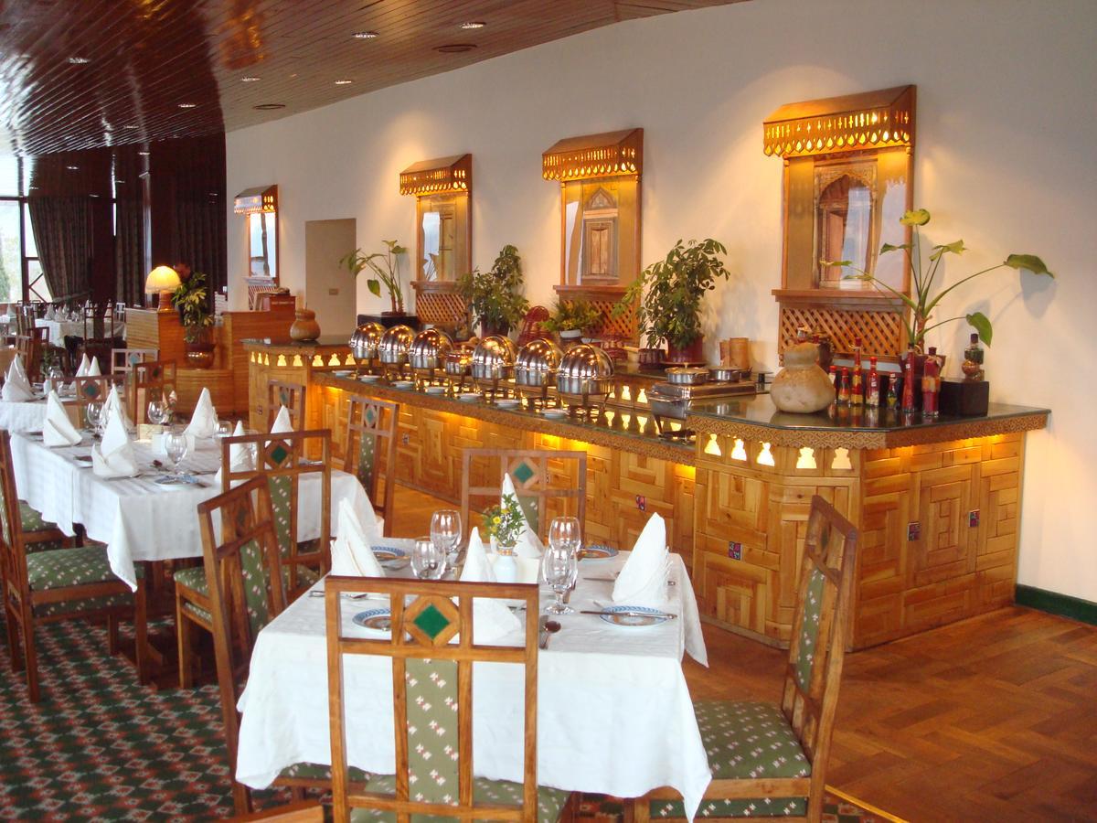 Gilgit Serena Hotel Экстерьер фото